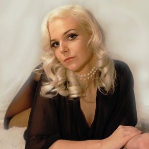 Meet your Posher, Erin